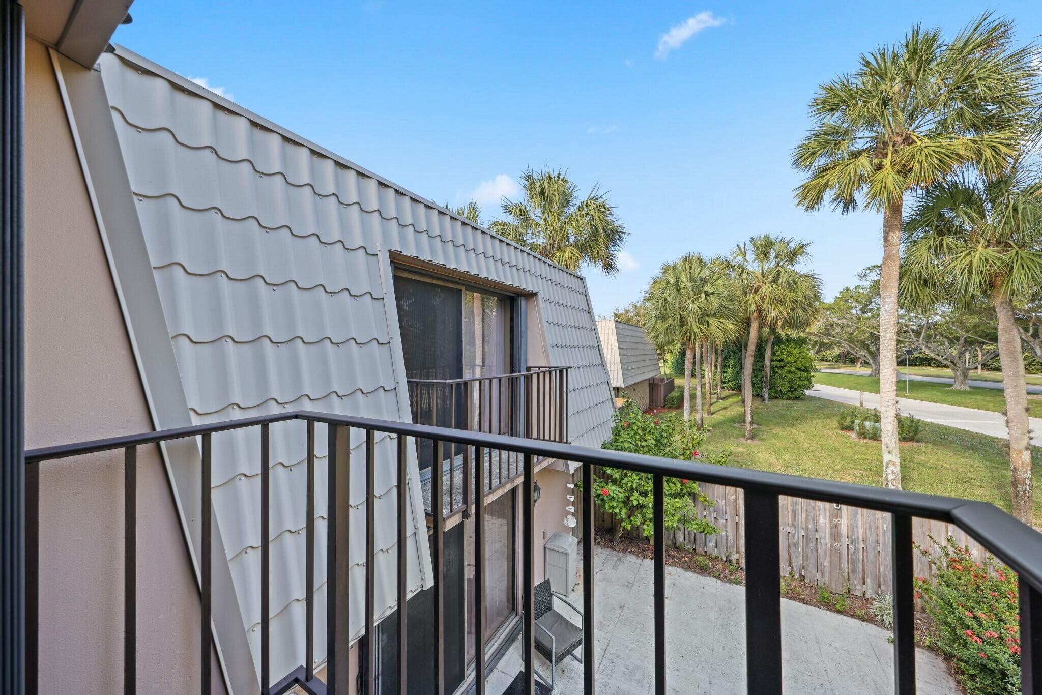 VILLAGE OF SANDALWOOD LAKES SOUTH - Residential