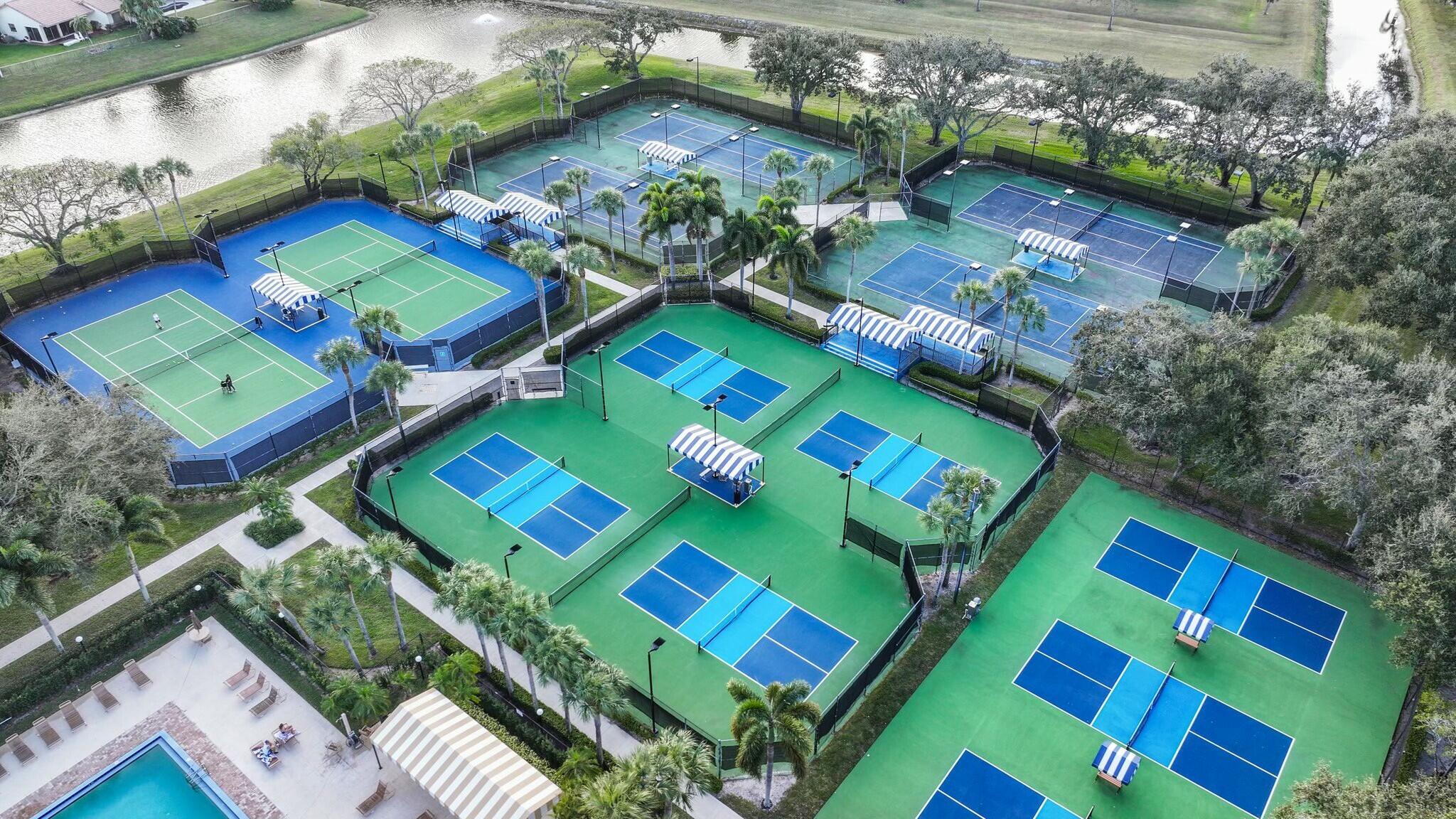 VILLAGE OF SANDALWOOD LAKES SOUTH - Residential