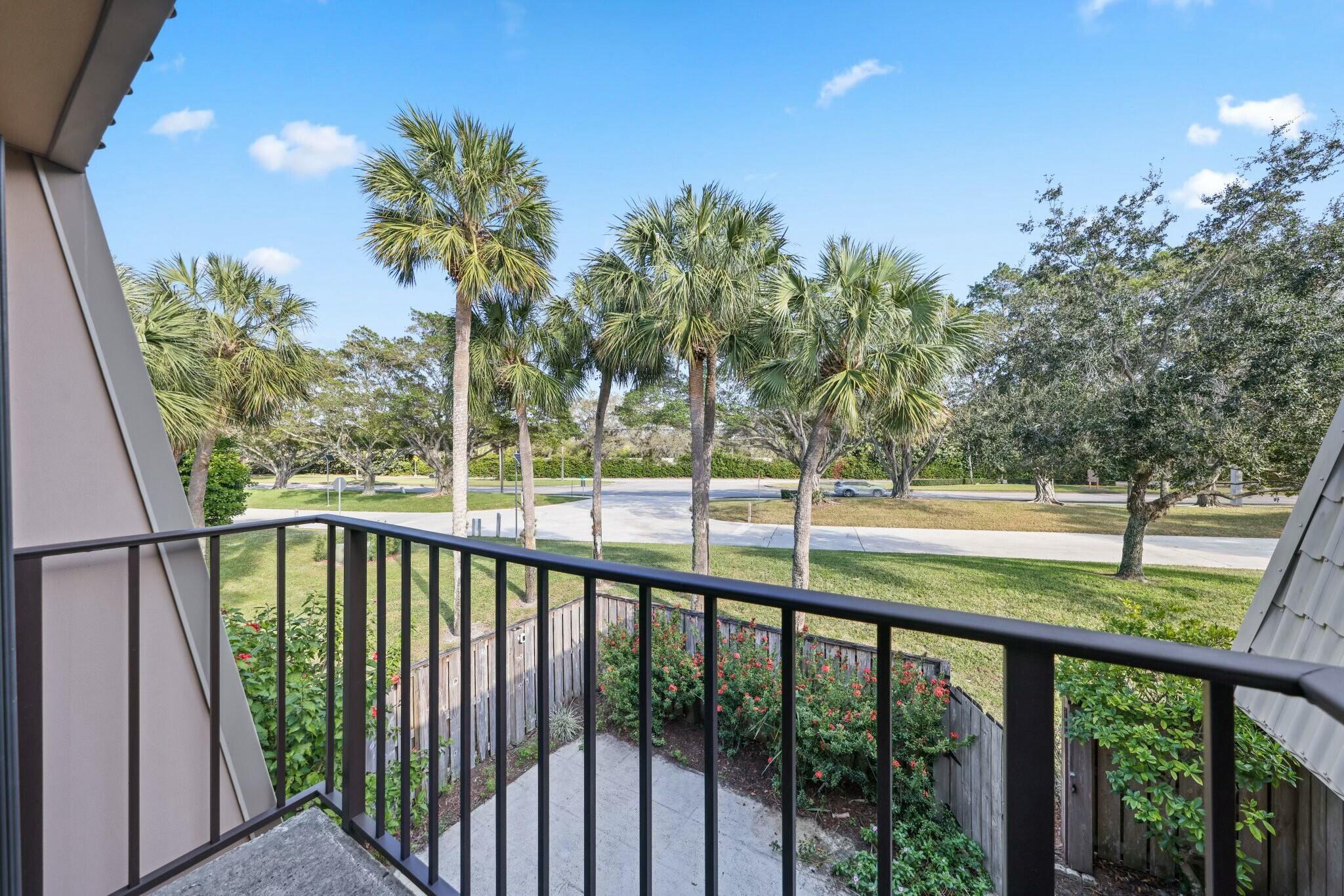 VILLAGE OF SANDALWOOD LAKES SOUTH - Residential