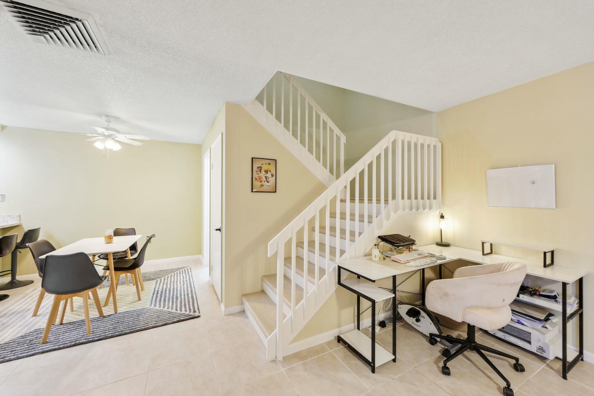 VILLAGE OF SANDALWOOD LAKES SOUTH - Residential