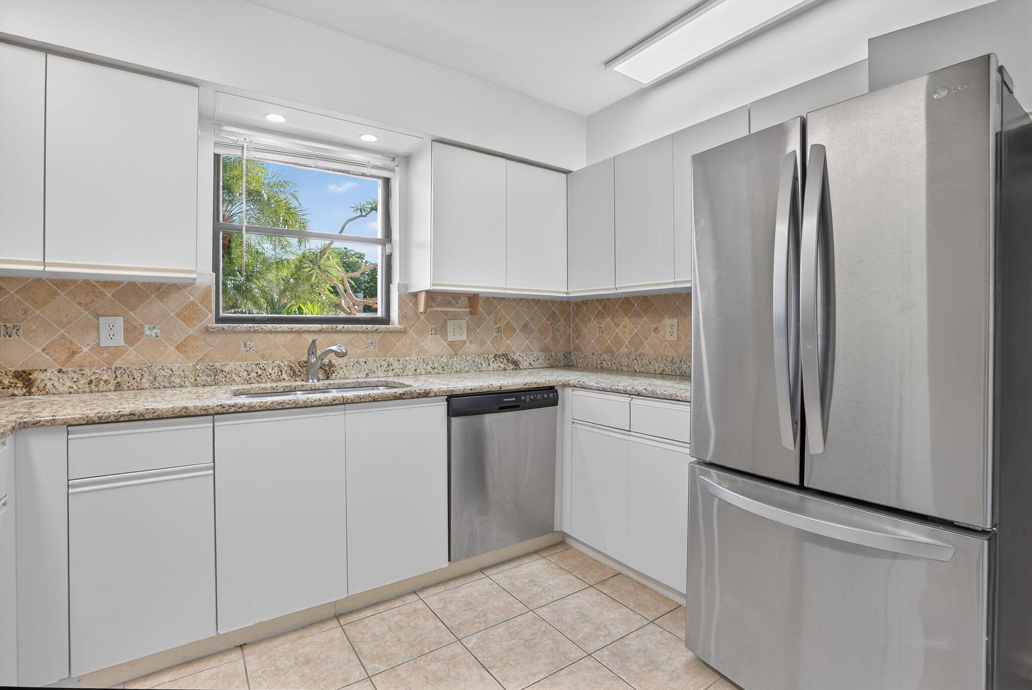 OCEAN PARKS CONDO - Residential Lease