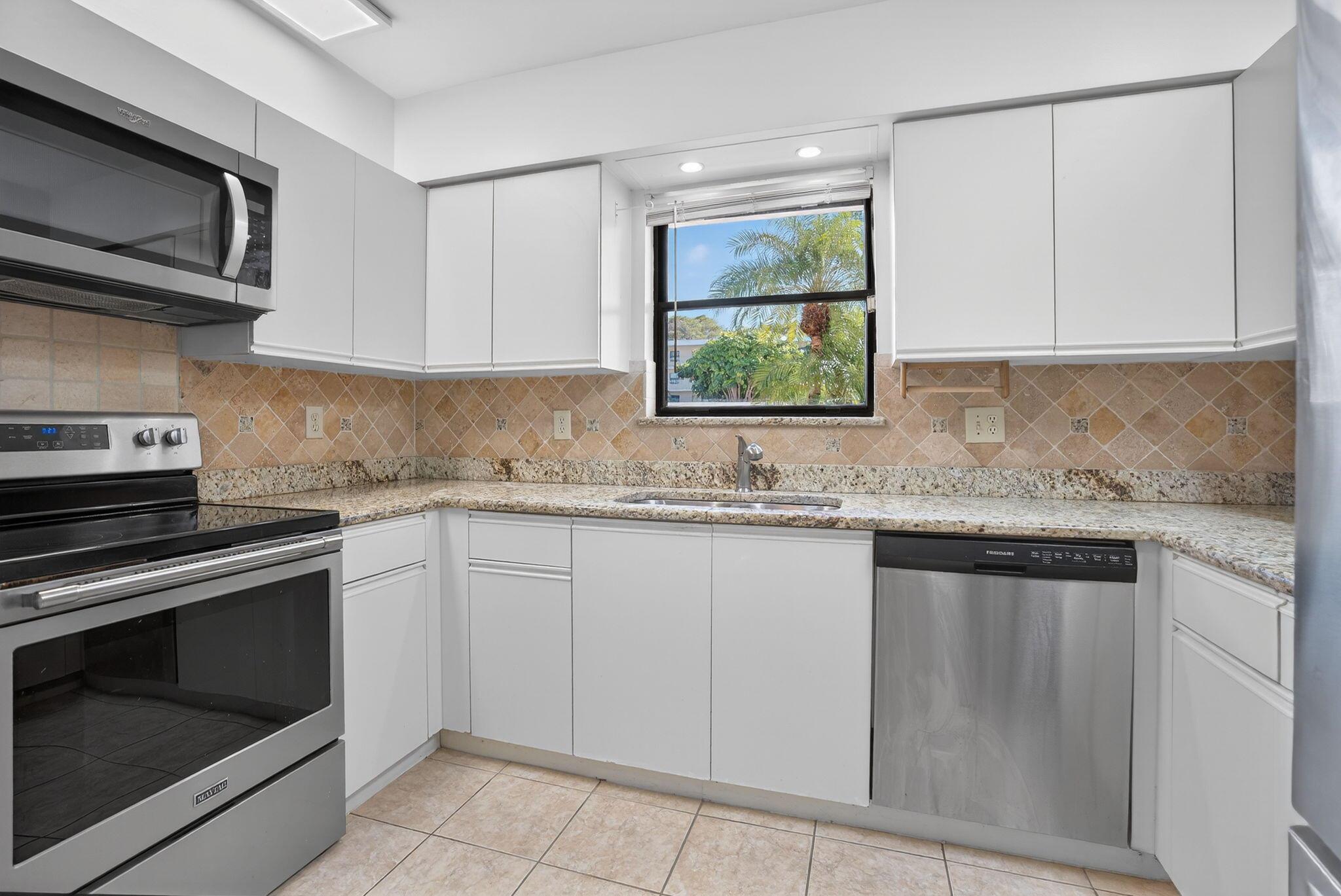 OCEAN PARKS CONDO - Residential Lease