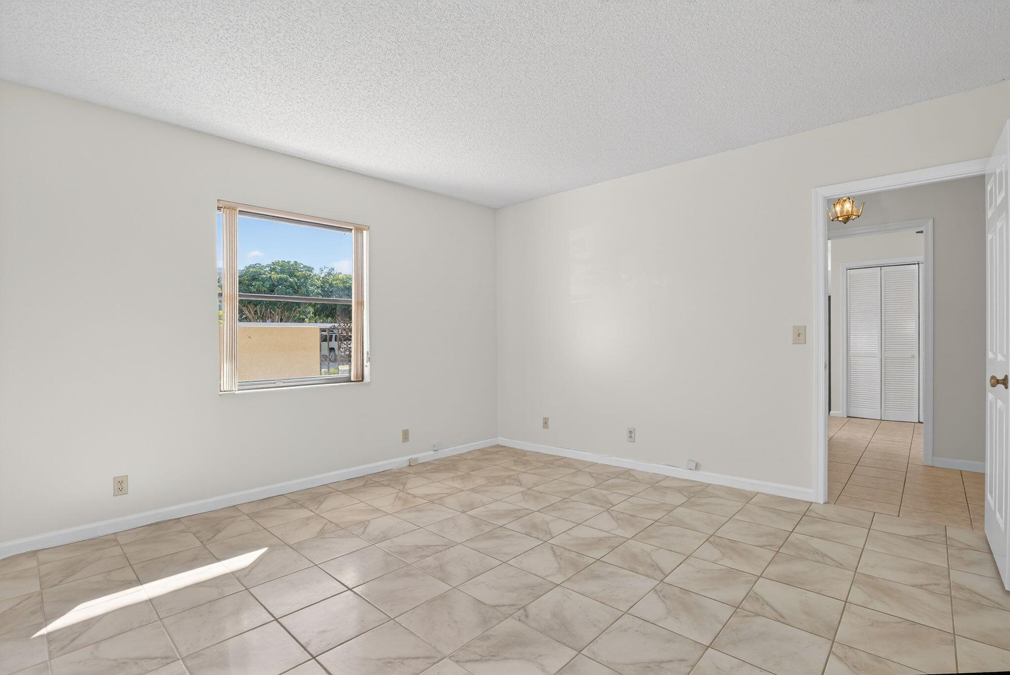 OCEAN PARKS CONDO - Residential Lease