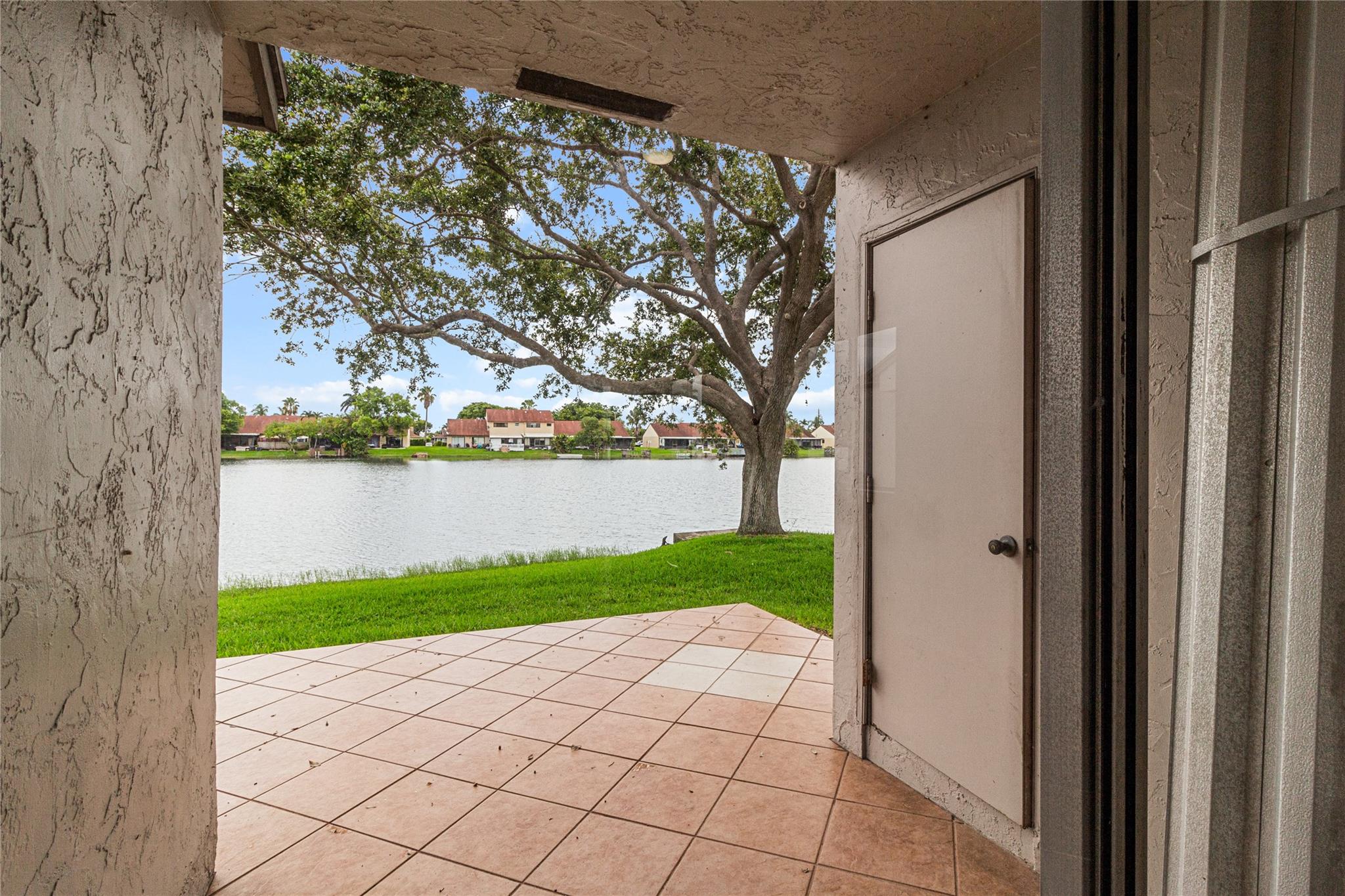 Twin Lakes Gardens 102-33 - Residential Lease