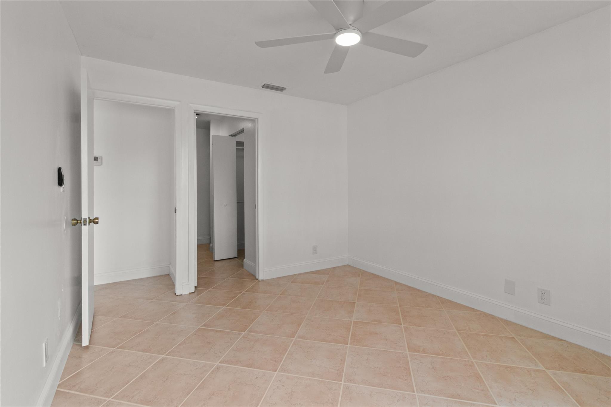 Twin Lakes Gardens 102-33 - Residential Lease