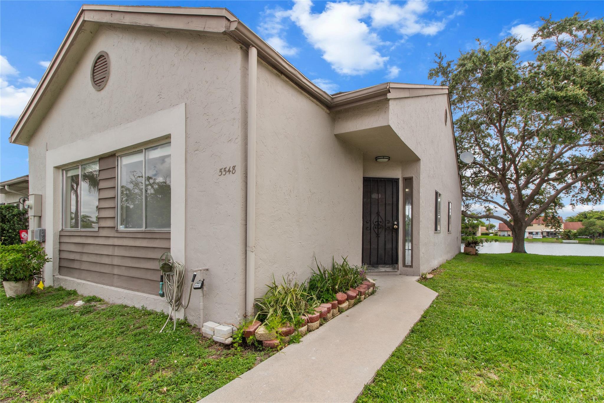 Twin Lakes Gardens 102-33 - Residential Lease