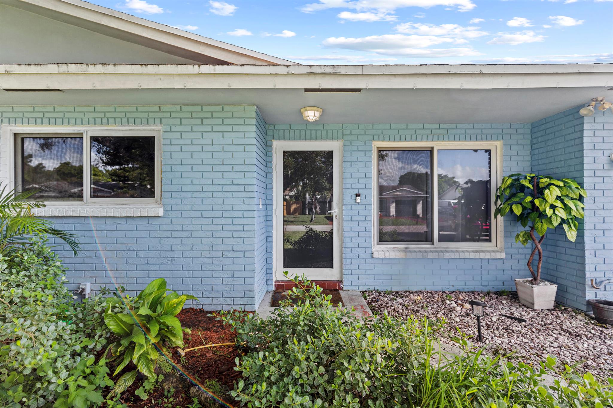 3318 NW 69th Court
