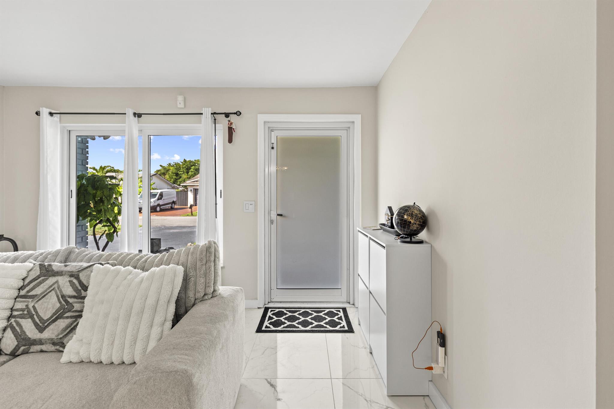 3318 NW 69th Court