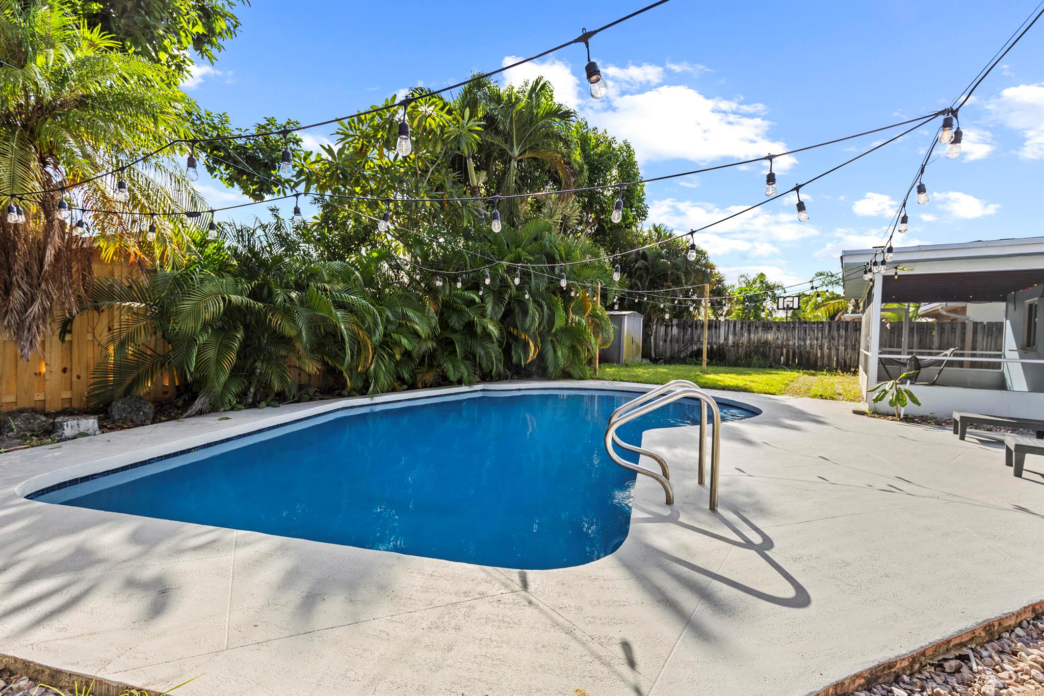 PALM-AIRE VILLAGE 2 SEC A - Residential