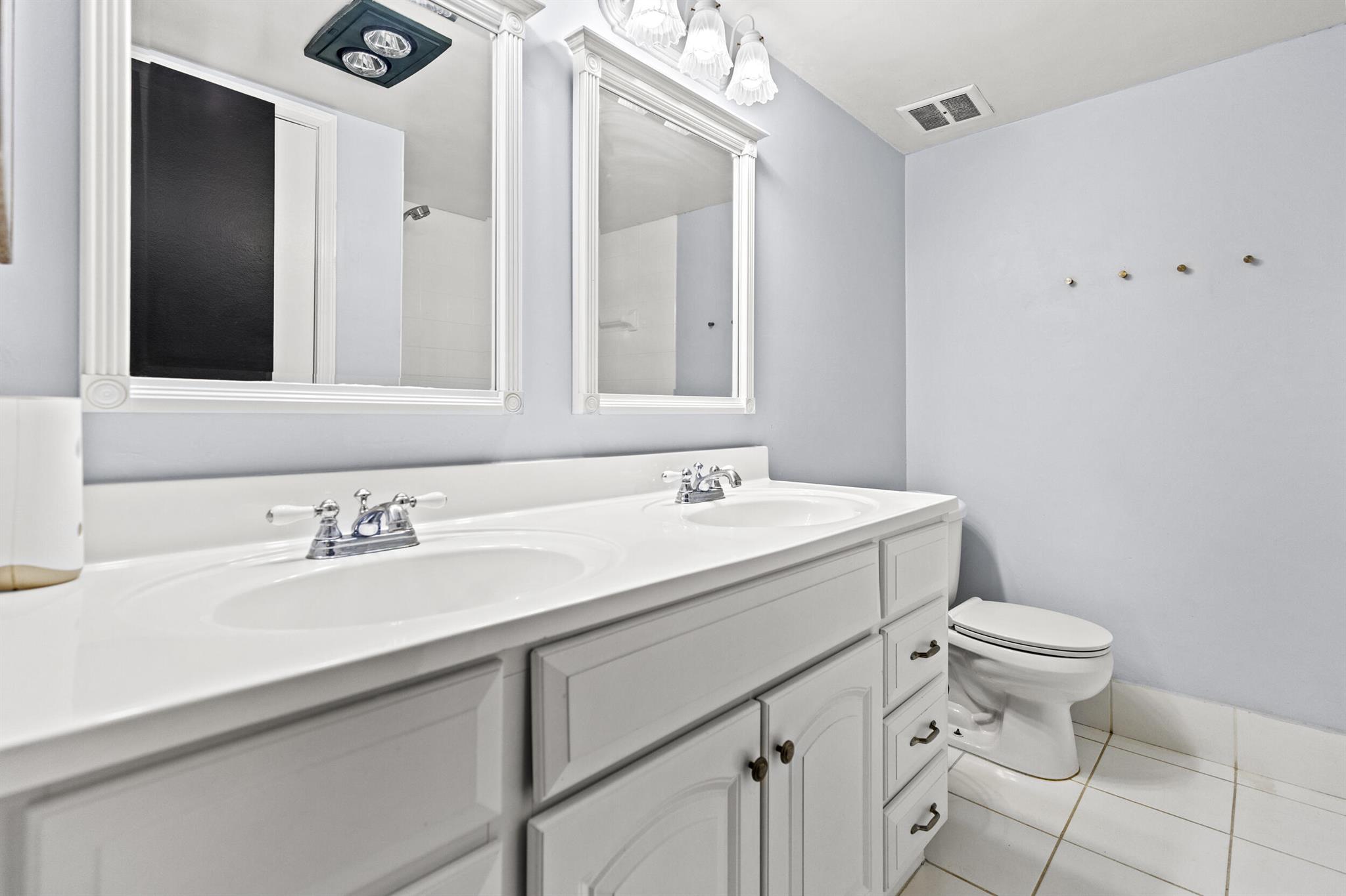PALM-AIRE VILLAGE 2 SEC A - Residential