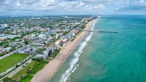 A home in Lauderdale By The Sea