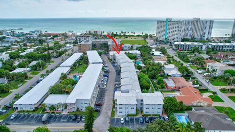 A home in Lauderdale By The Sea