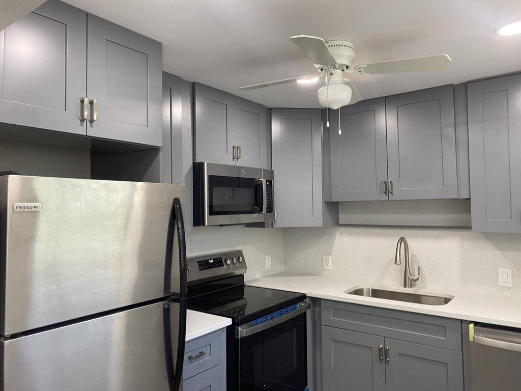 Photo of 256 Mansfield #G, Boca Raton, FL 33434 (MLS # B26034871)