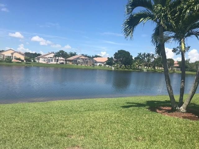 SUNSET LAKES - Grand Key - Residential