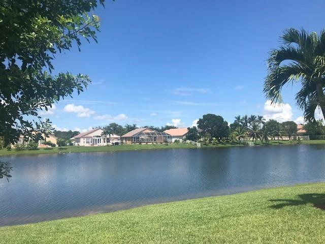 SUNSET LAKES - Grand Key - Residential
