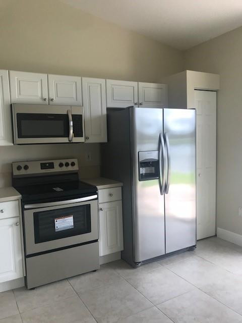 SUNSET LAKES - Grand Key - Residential