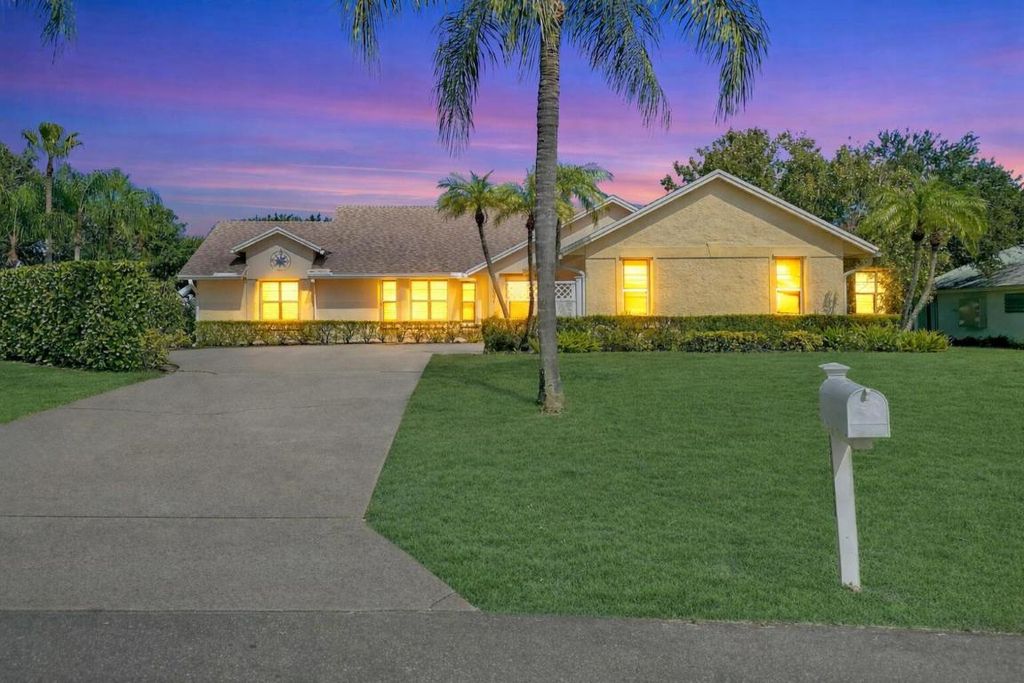 Photo of 8001 SE Pilots Cove Terrace, Hobe Sound, FL 33455 (MLS # R11152295)