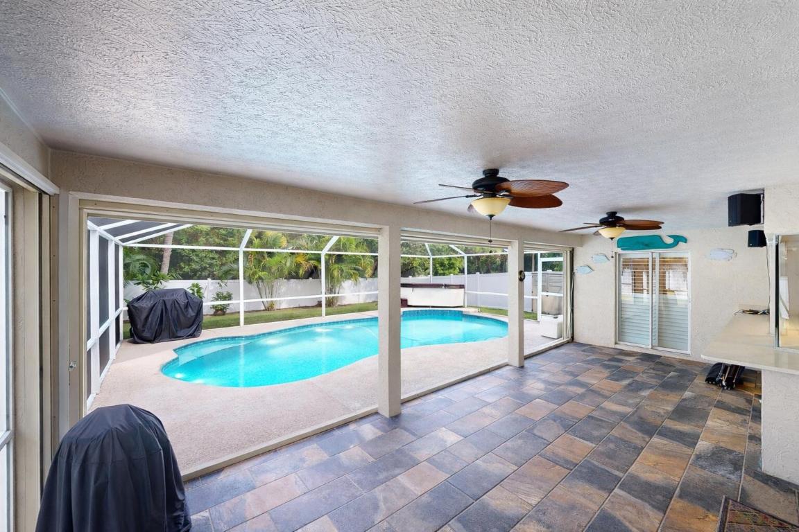 PILOTS COVE - Residential Lease