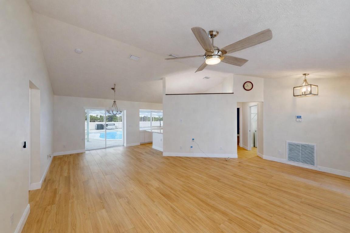 PILOTS COVE - Residential Lease