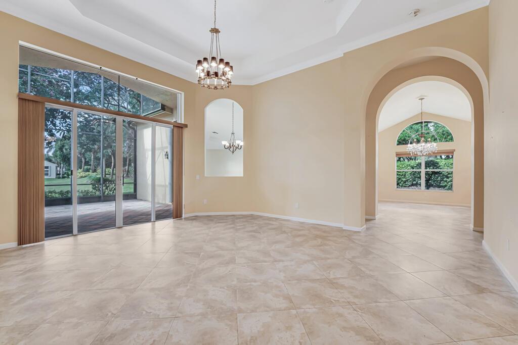 VALENCIA SHORES 4 - Residential