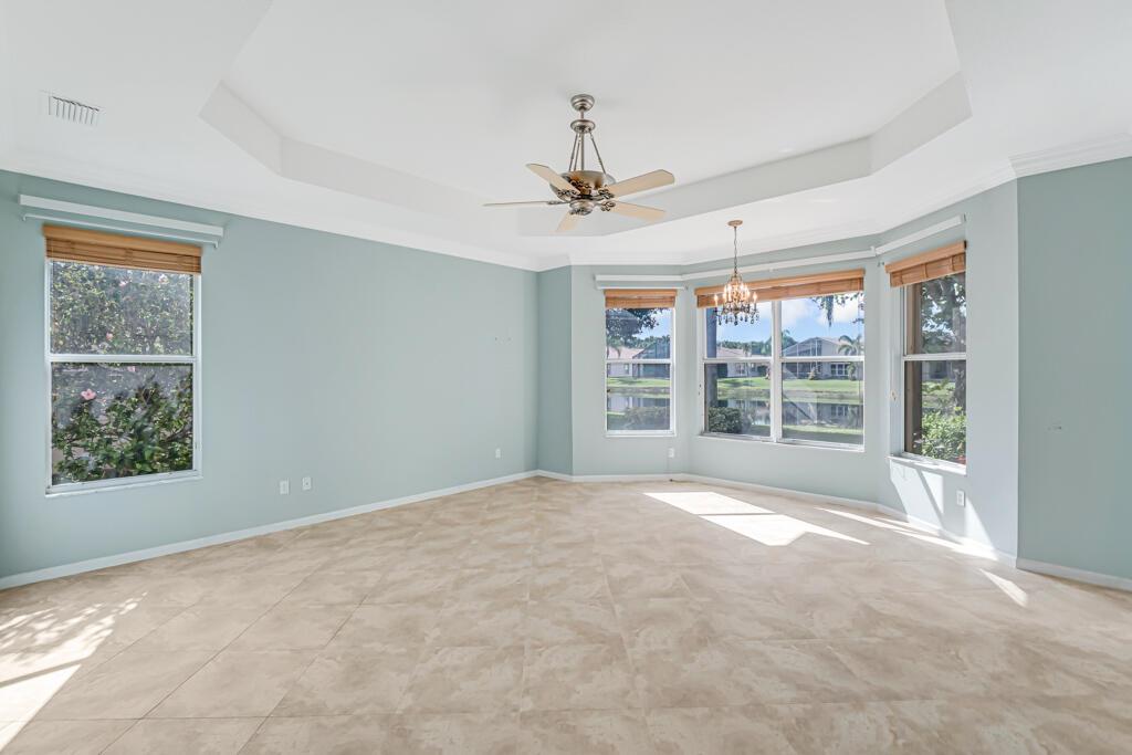 VALENCIA SHORES 4 - Residential