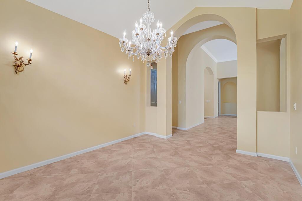 VALENCIA SHORES 4 - Residential