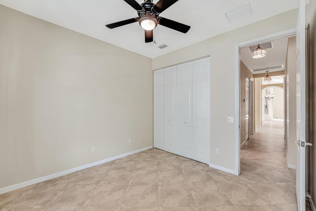 VALENCIA SHORES 4 - Residential