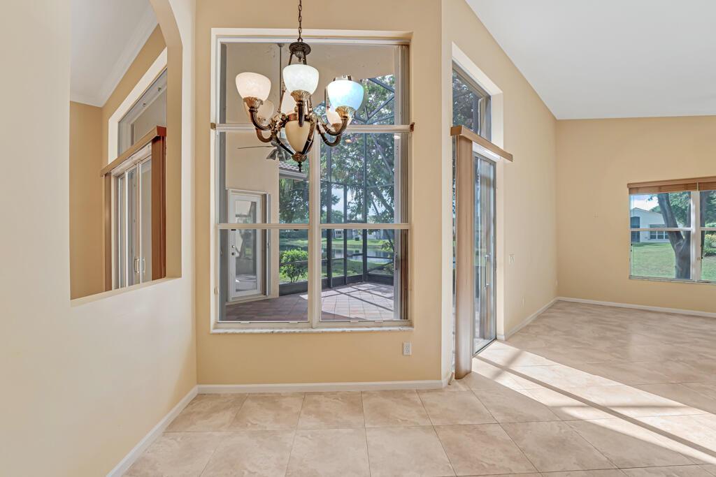 VALENCIA SHORES 4 - Residential