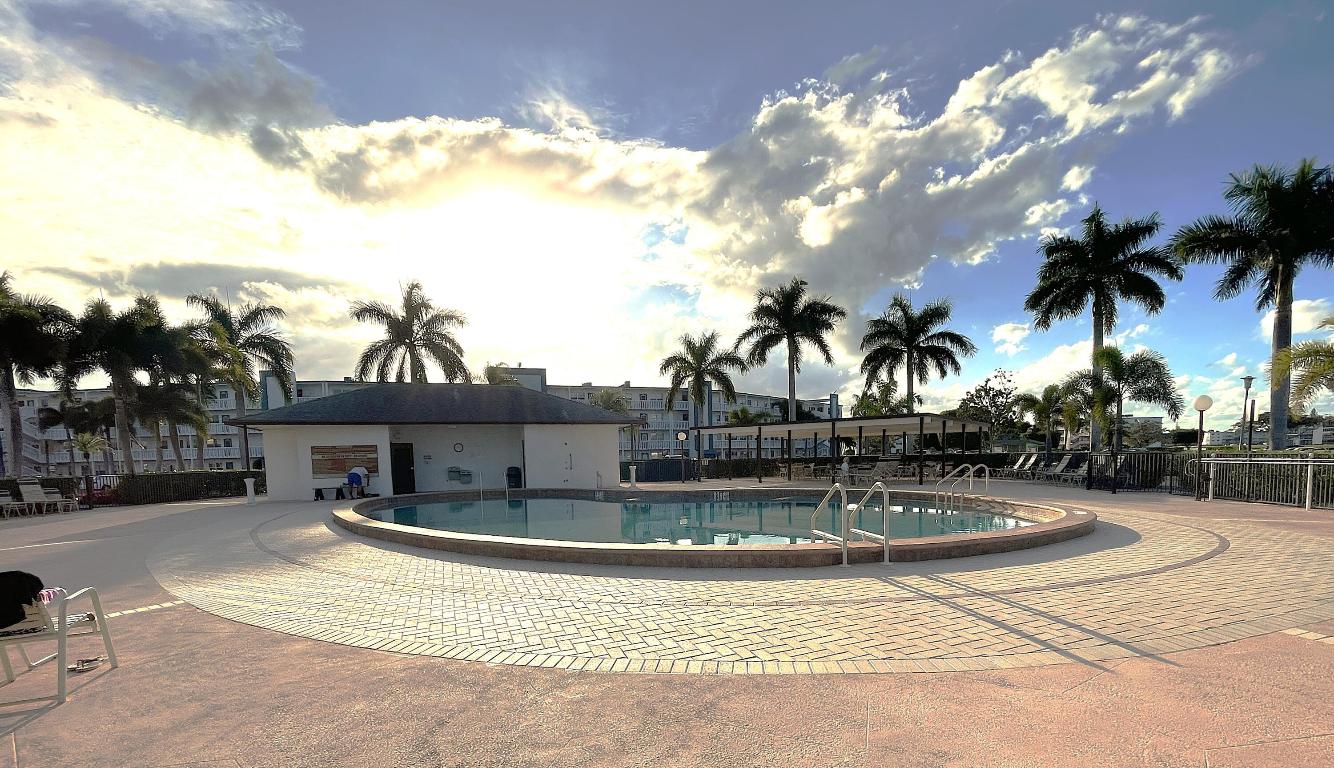 Exeter At Century Village Condo - Residential Lease