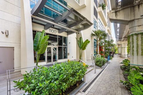 1100 S Miami Avenue 3901 Miami FL 33130