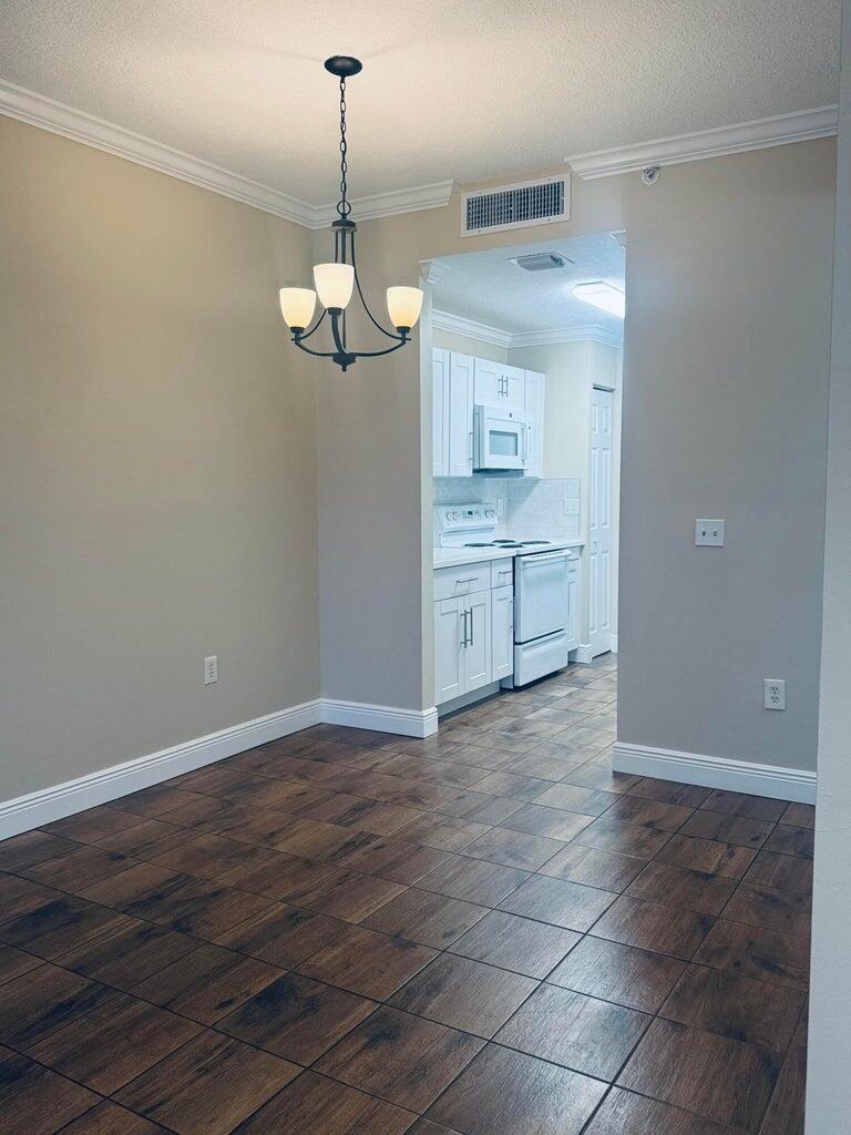 VILLAGE AT ABACOA CONDO - Residential Lease