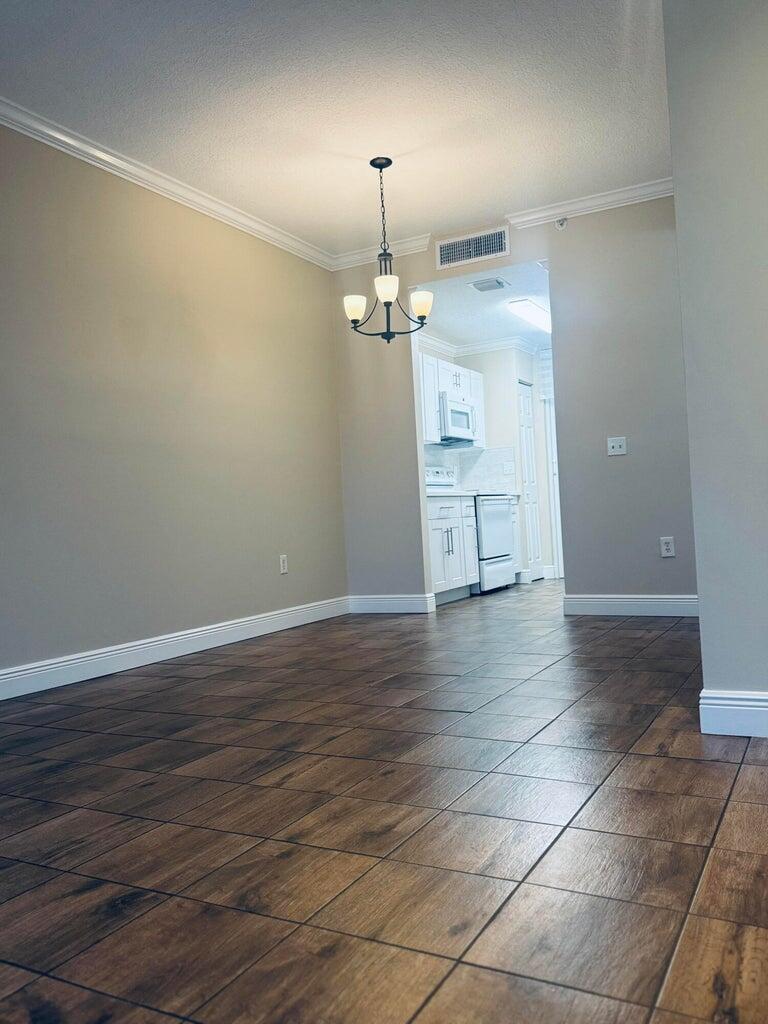 VILLAGE AT ABACOA CONDO - Residential Lease