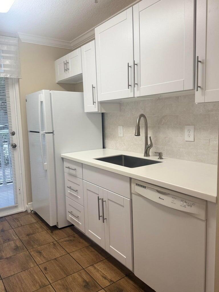 VILLAGE AT ABACOA CONDO - Residential Lease
