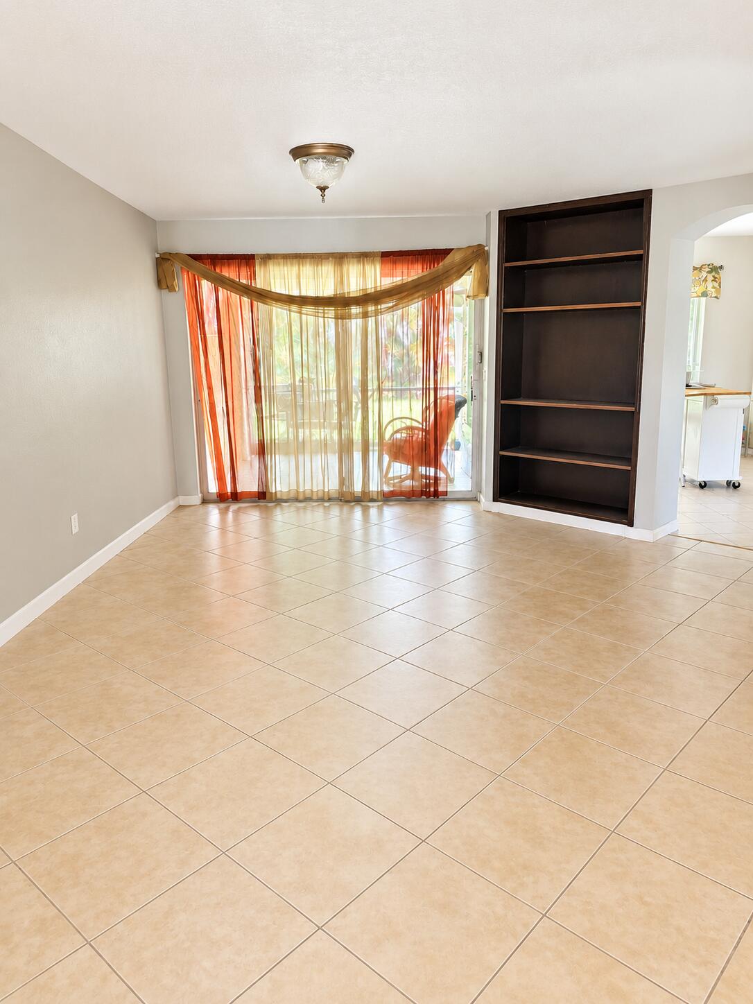6091 Sugar Loaf Lane