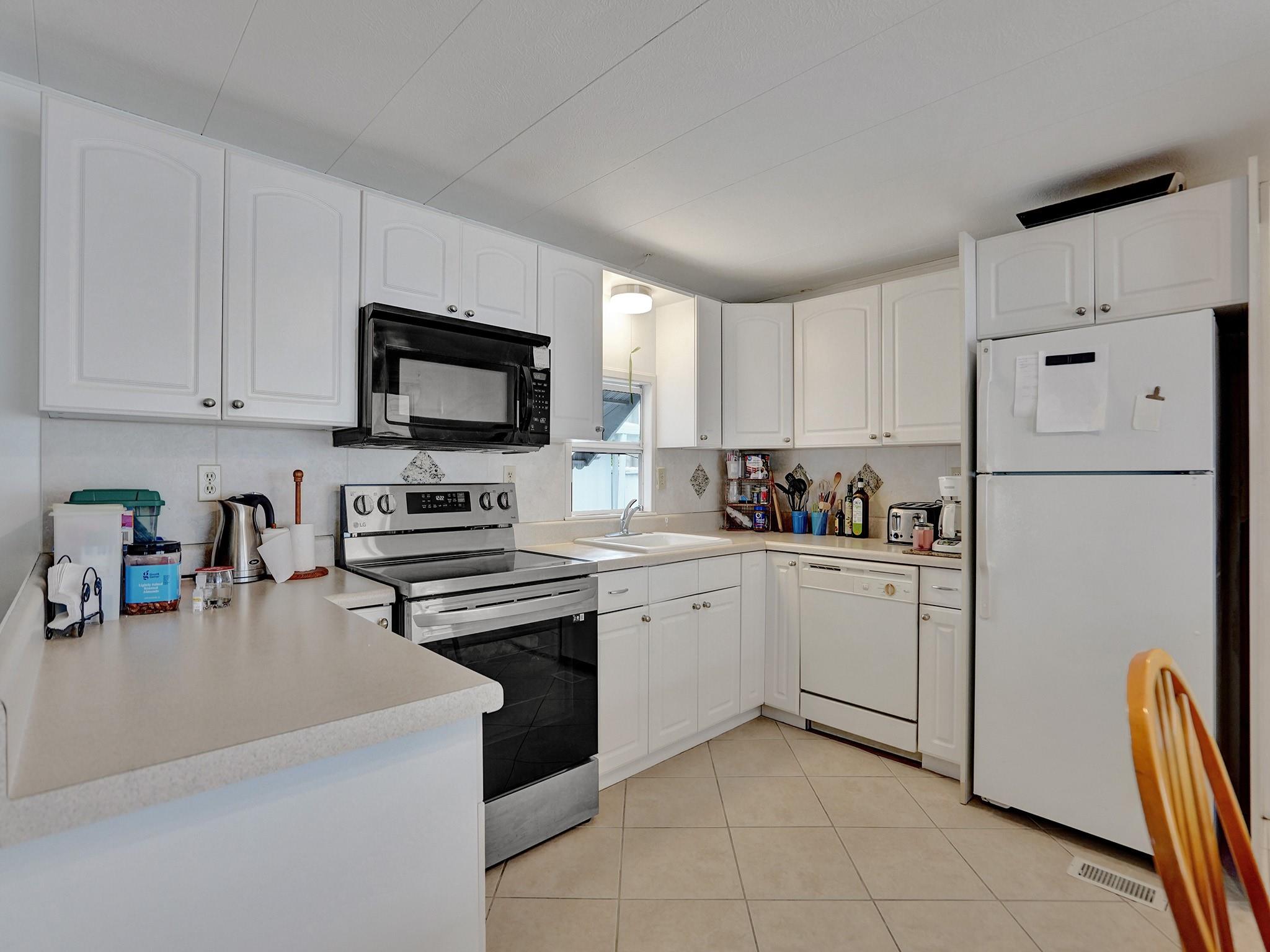 Ravenswood Estates & Mari - Residential