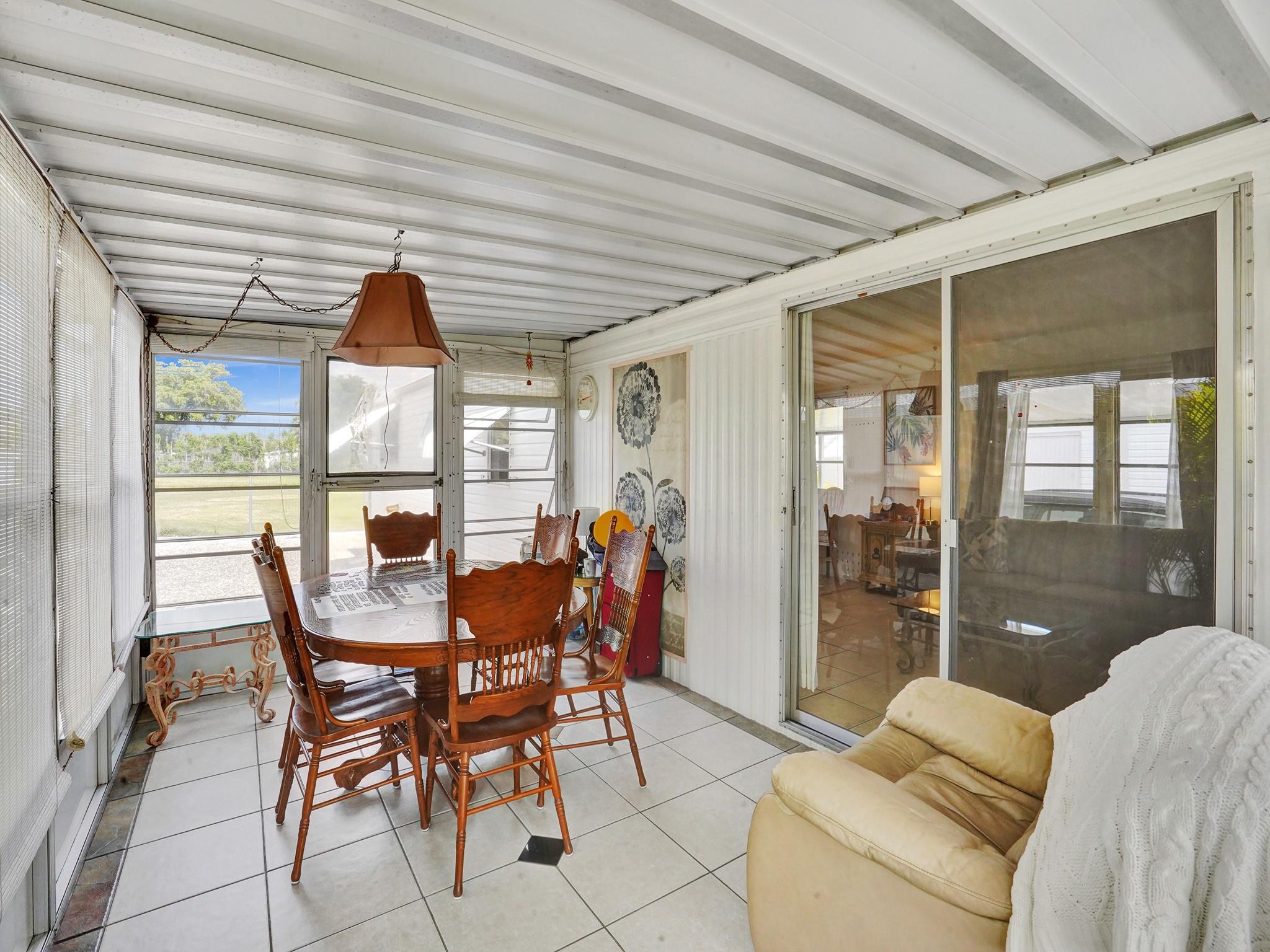 Ravenswood Estates & Mari - Residential