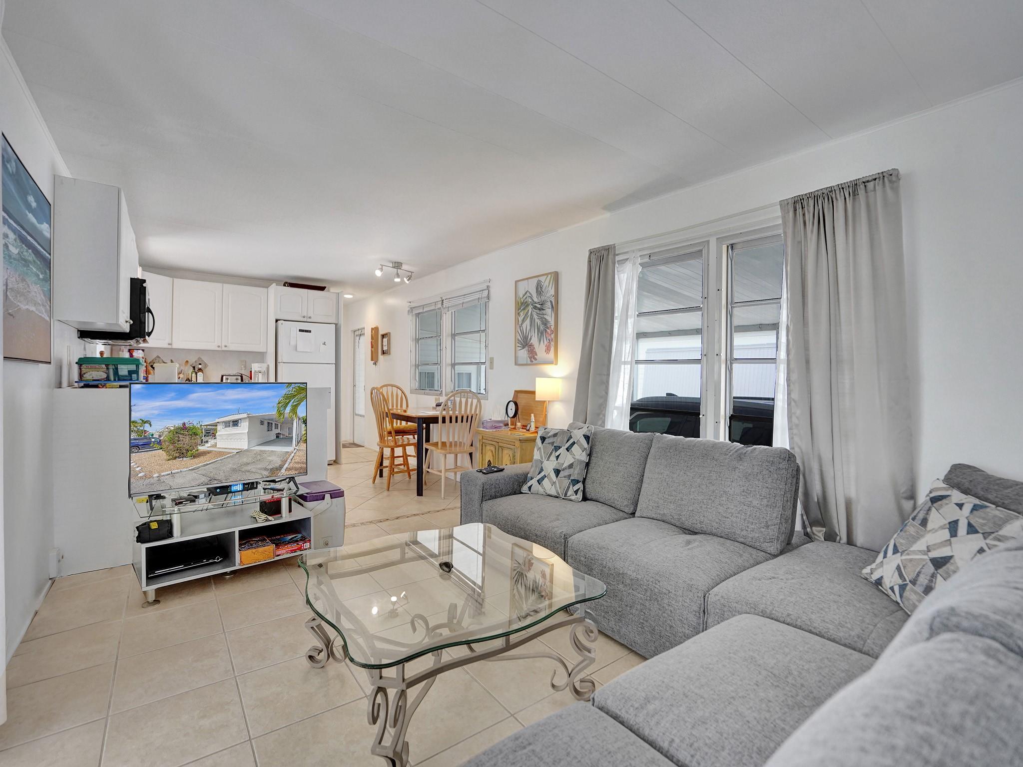 Ravenswood Estates & Mari - Residential