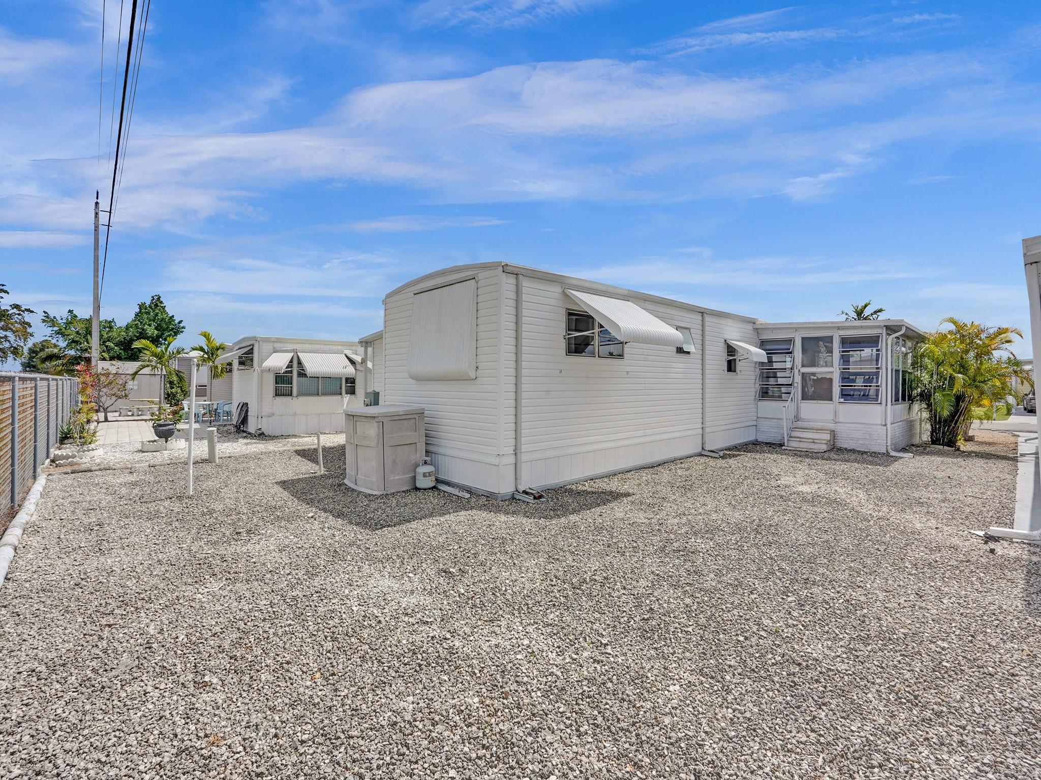 Ravenswood Estates & Mari - Residential