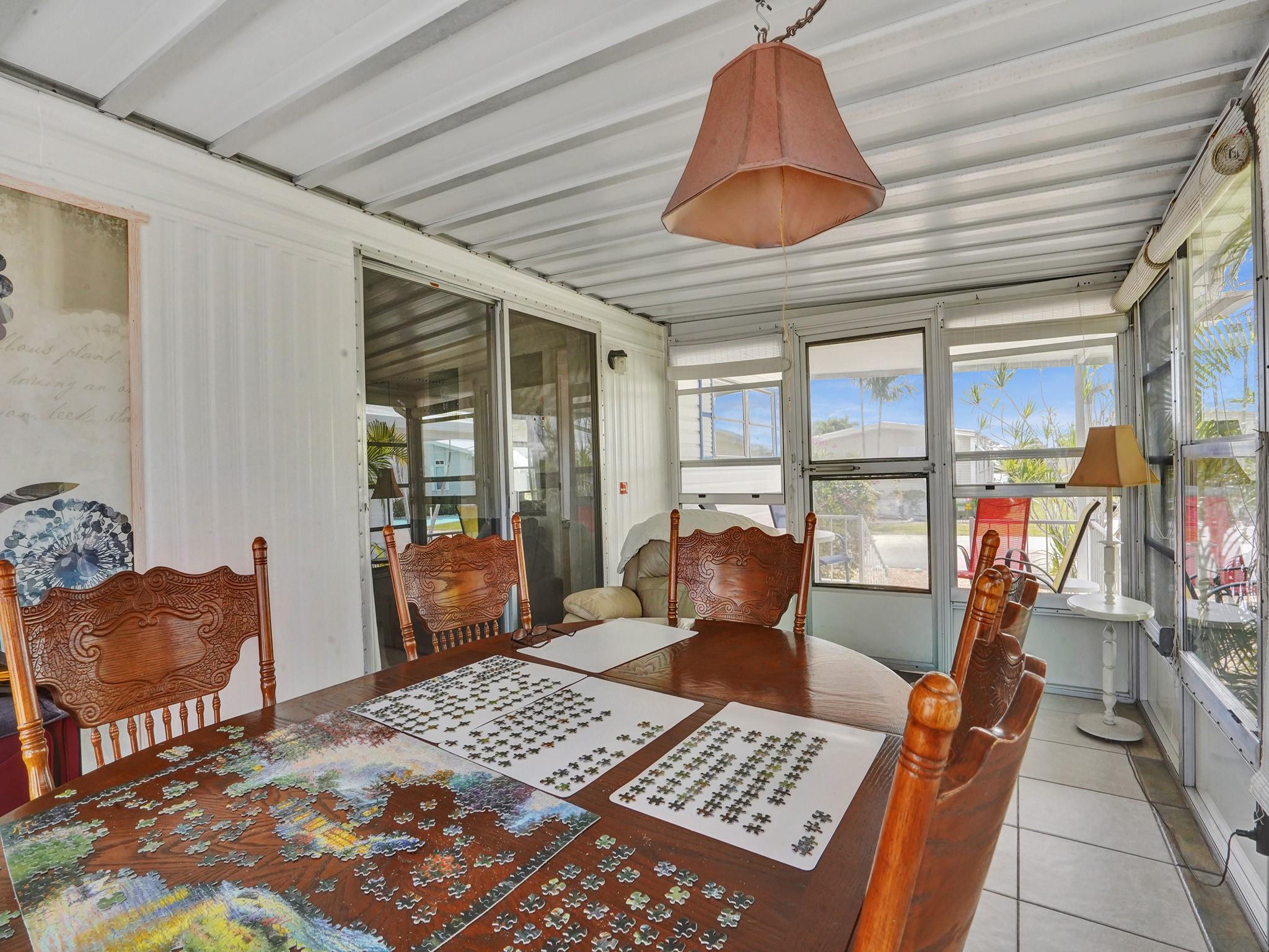 Ravenswood Estates & Mari - Residential