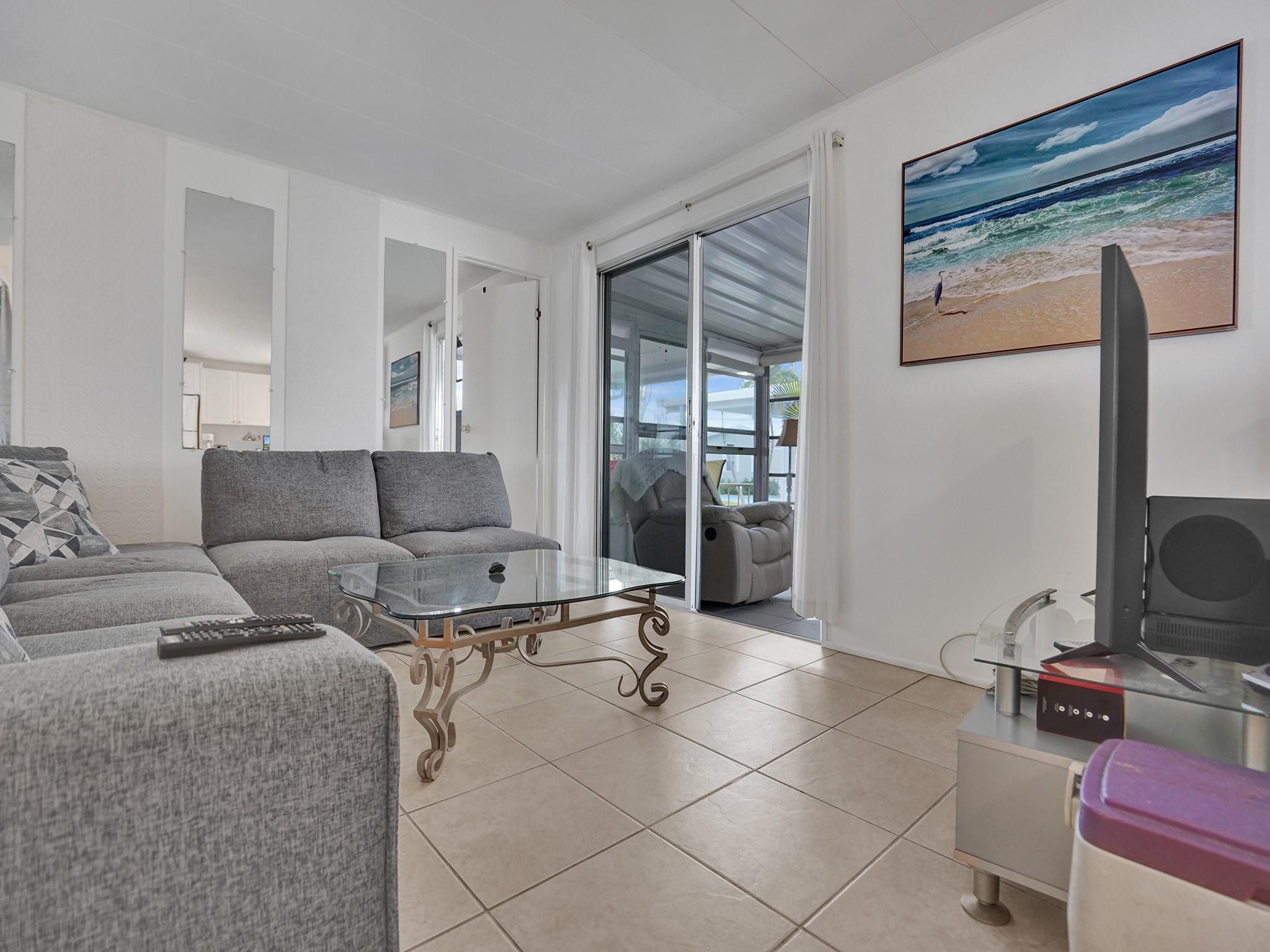 Ravenswood Estates & Mari - Residential