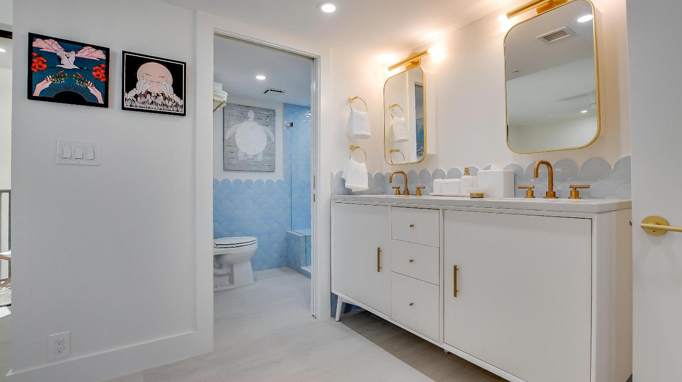 OCEAN TRAIL CONDO IV - Residential Lease