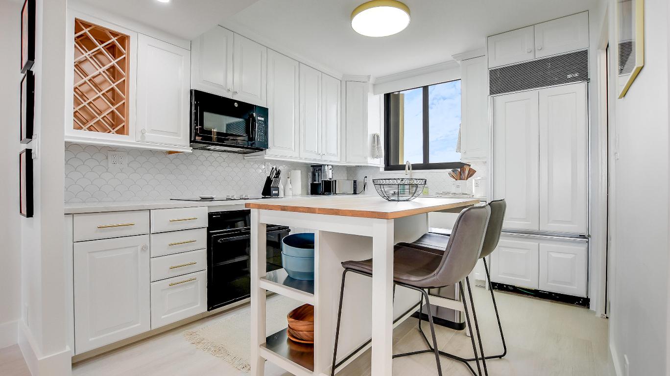 OCEAN TRAIL CONDO IV - Residential Lease