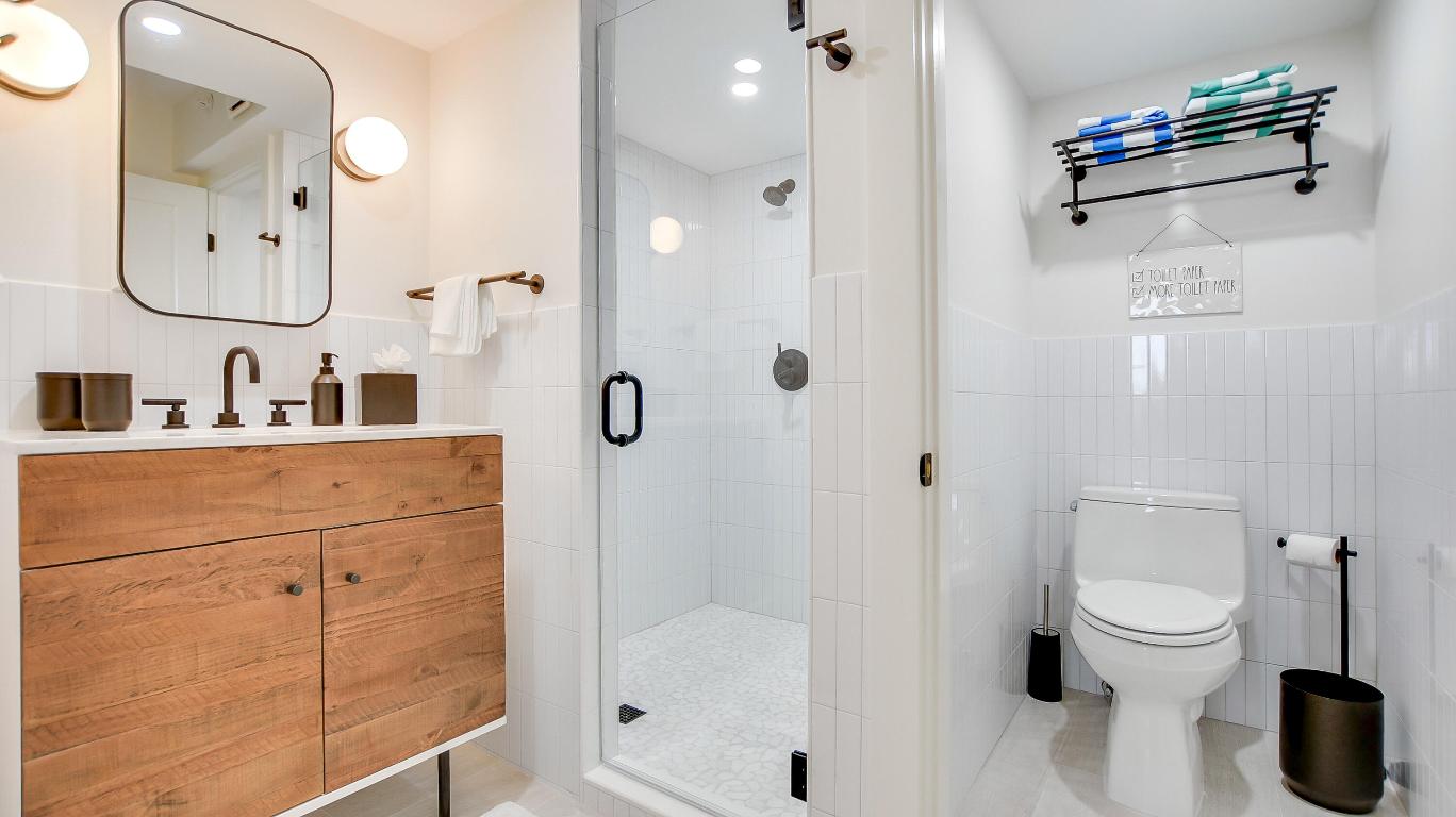 OCEAN TRAIL CONDO IV - Residential Lease