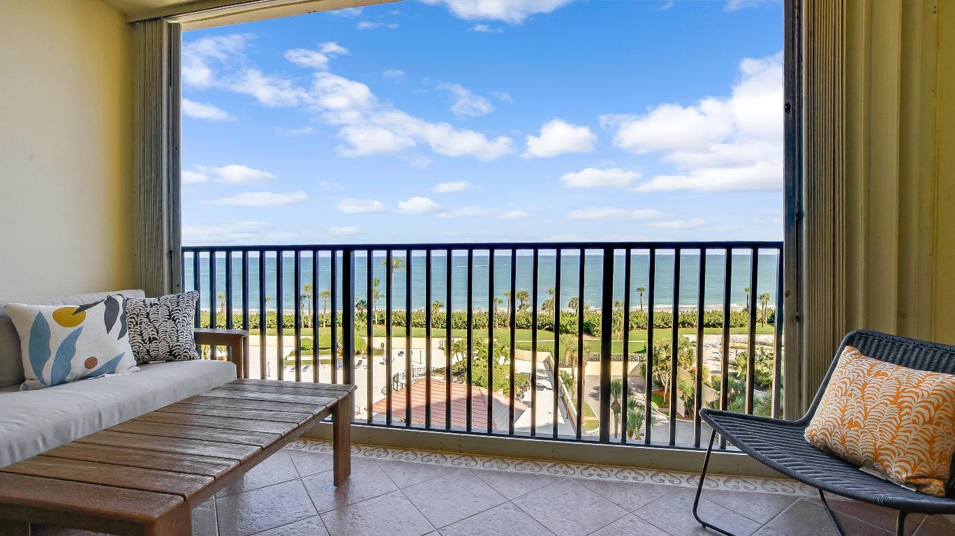 OCEAN TRAIL CONDO IV - Residential Lease