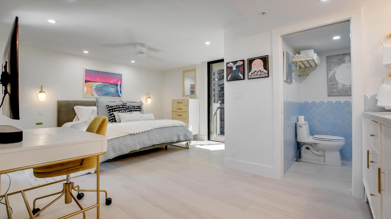 OCEAN TRAIL CONDO IV - Residential Lease