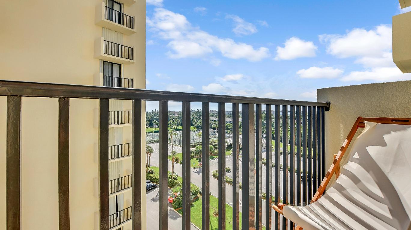 OCEAN TRAIL CONDO IV - Residential Lease