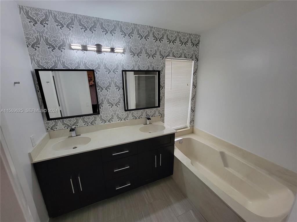 SECTOR 4 NORTH - Residential Lease