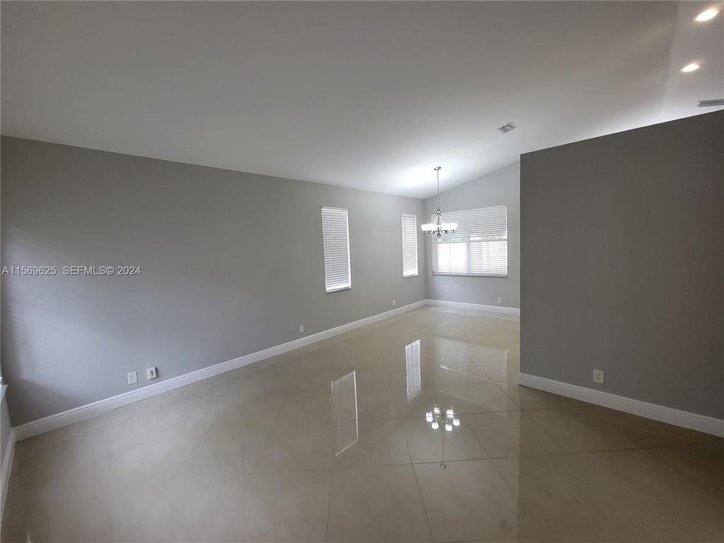 SECTOR 4 NORTH - Residential Lease