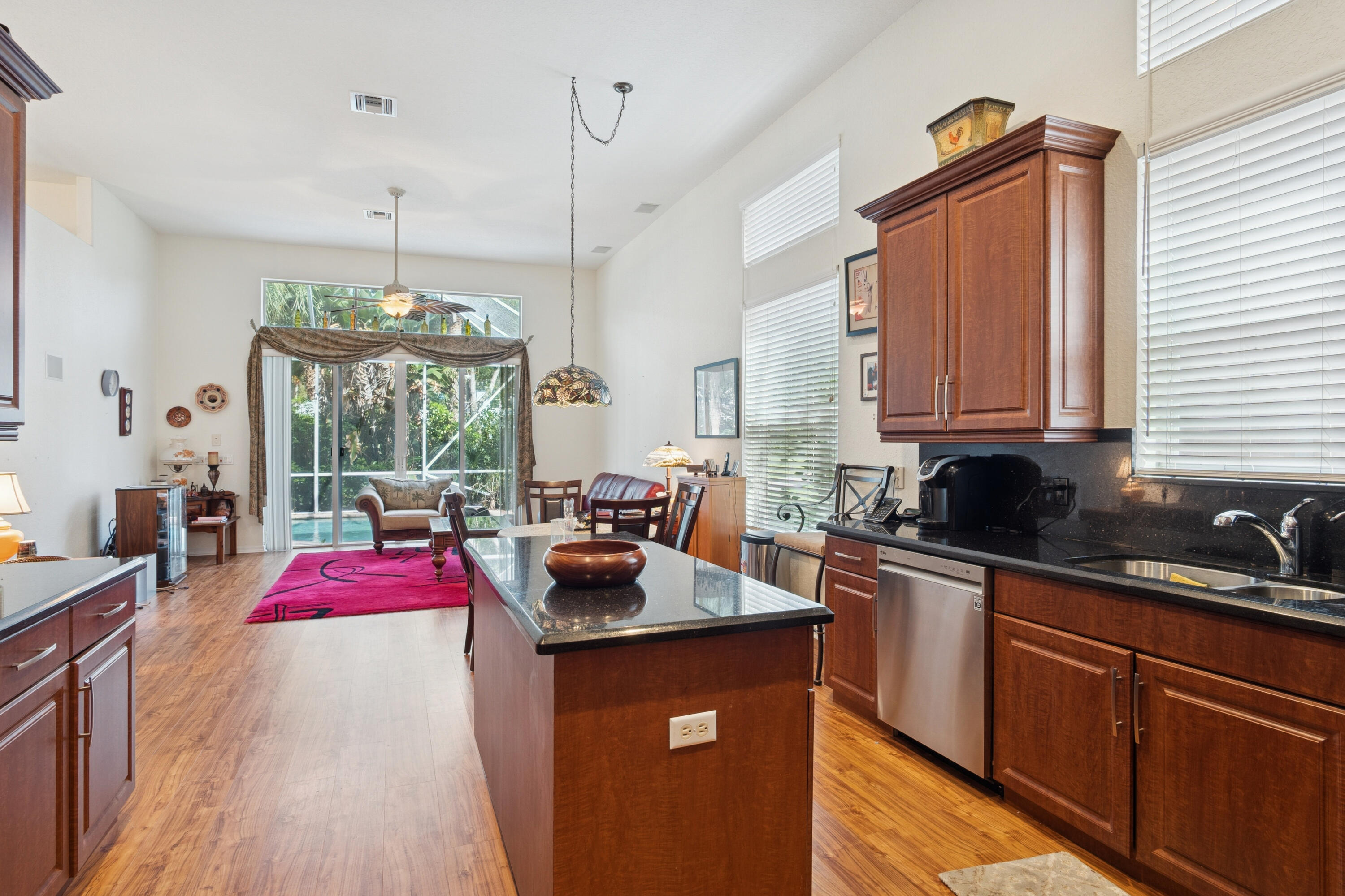 1209 Creekside Drive