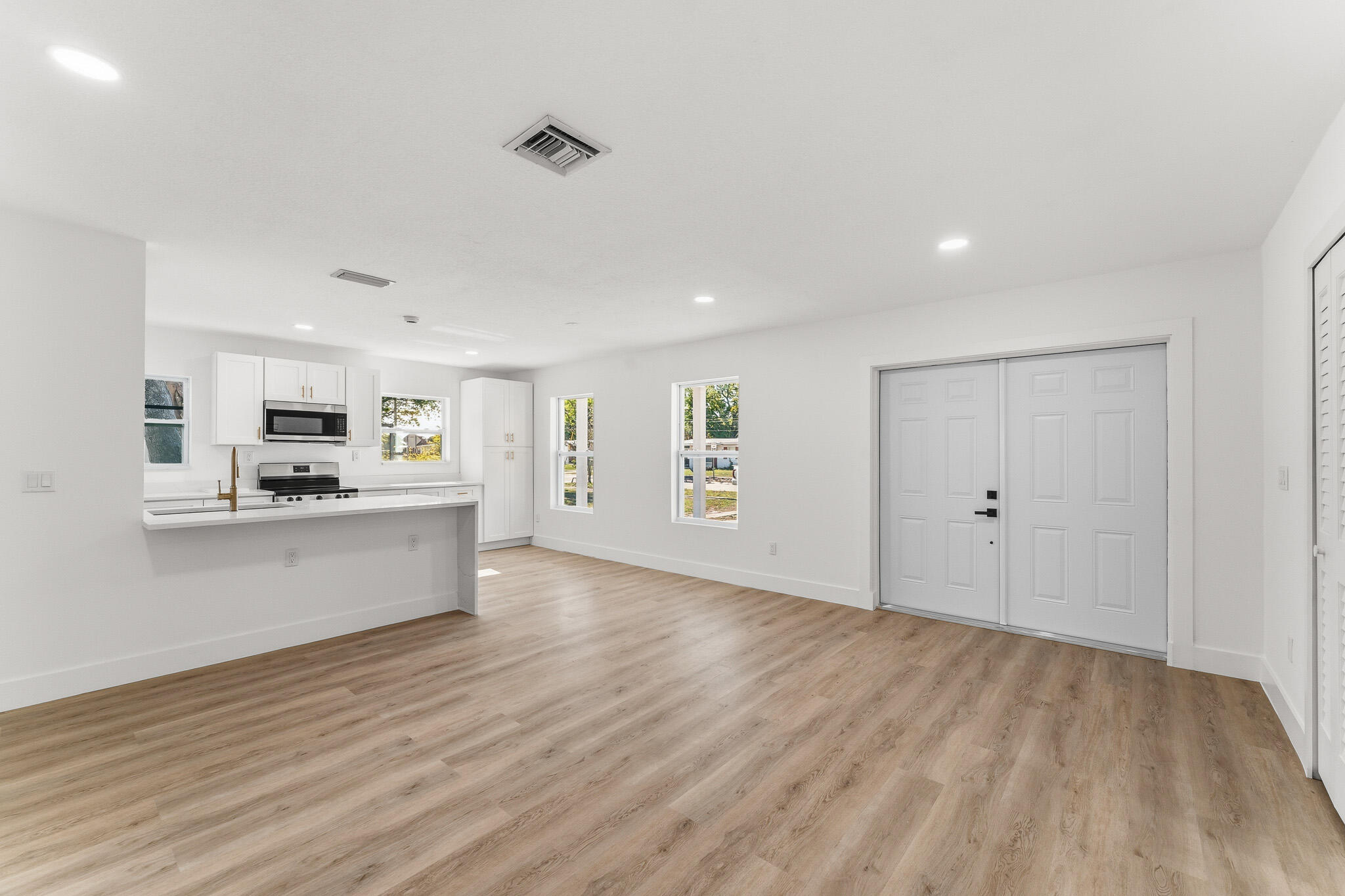 RIVER PARK UNIT 5 - Residential